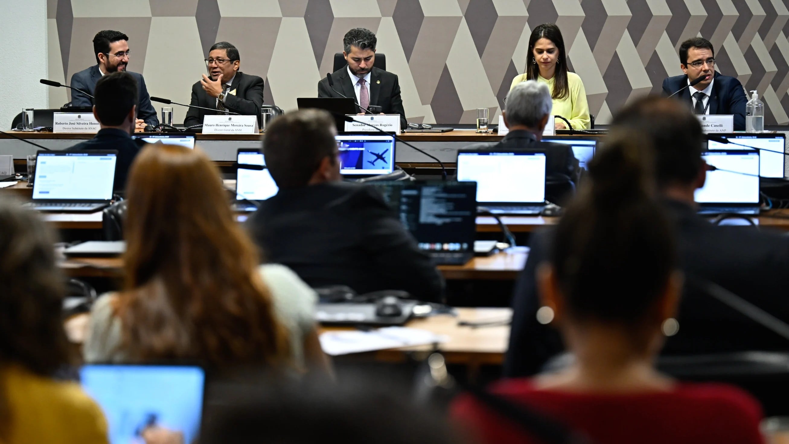 Arayara: projeto aprovado na CI do Senado fixa consumidores cativos de energia fóssil