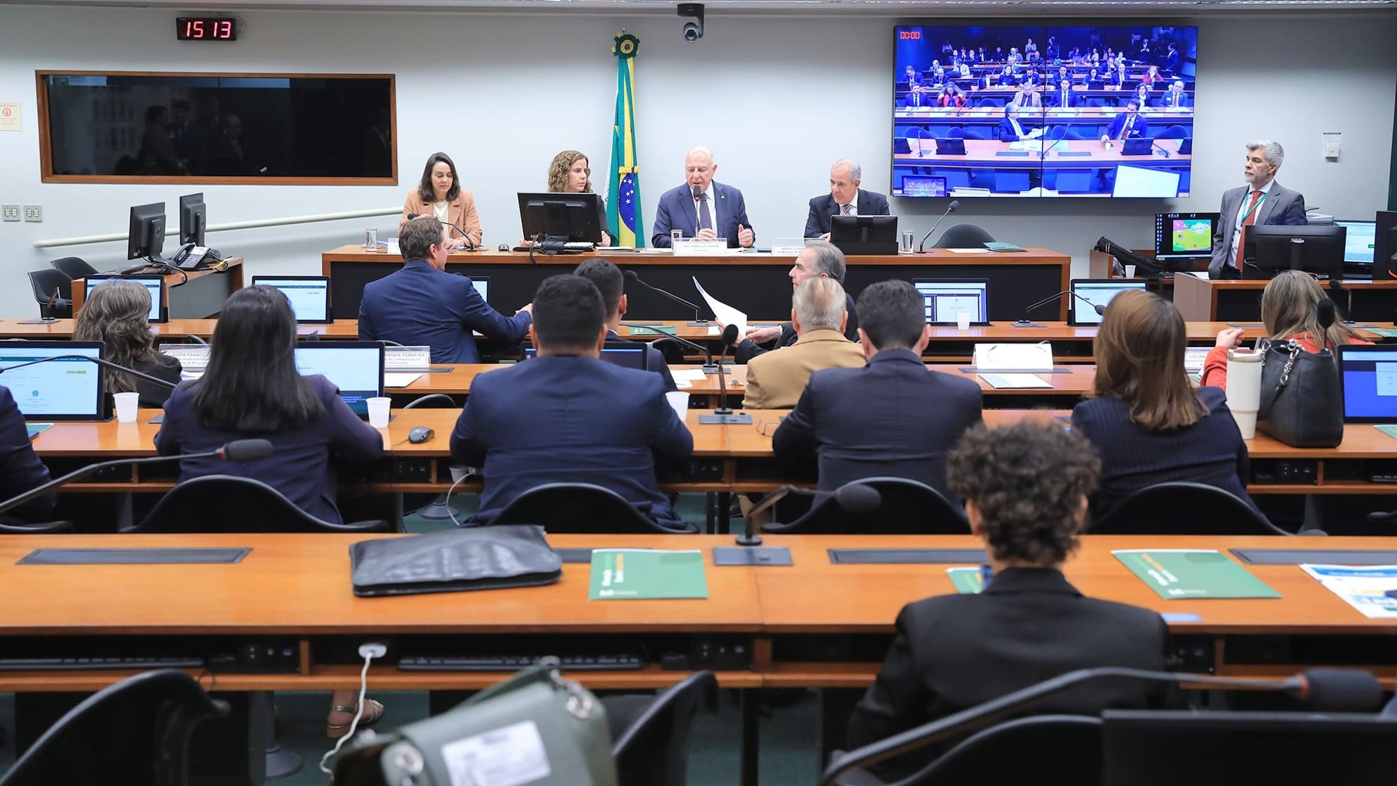 Minerais críticos e os riscos de uma transição sem justiça climática