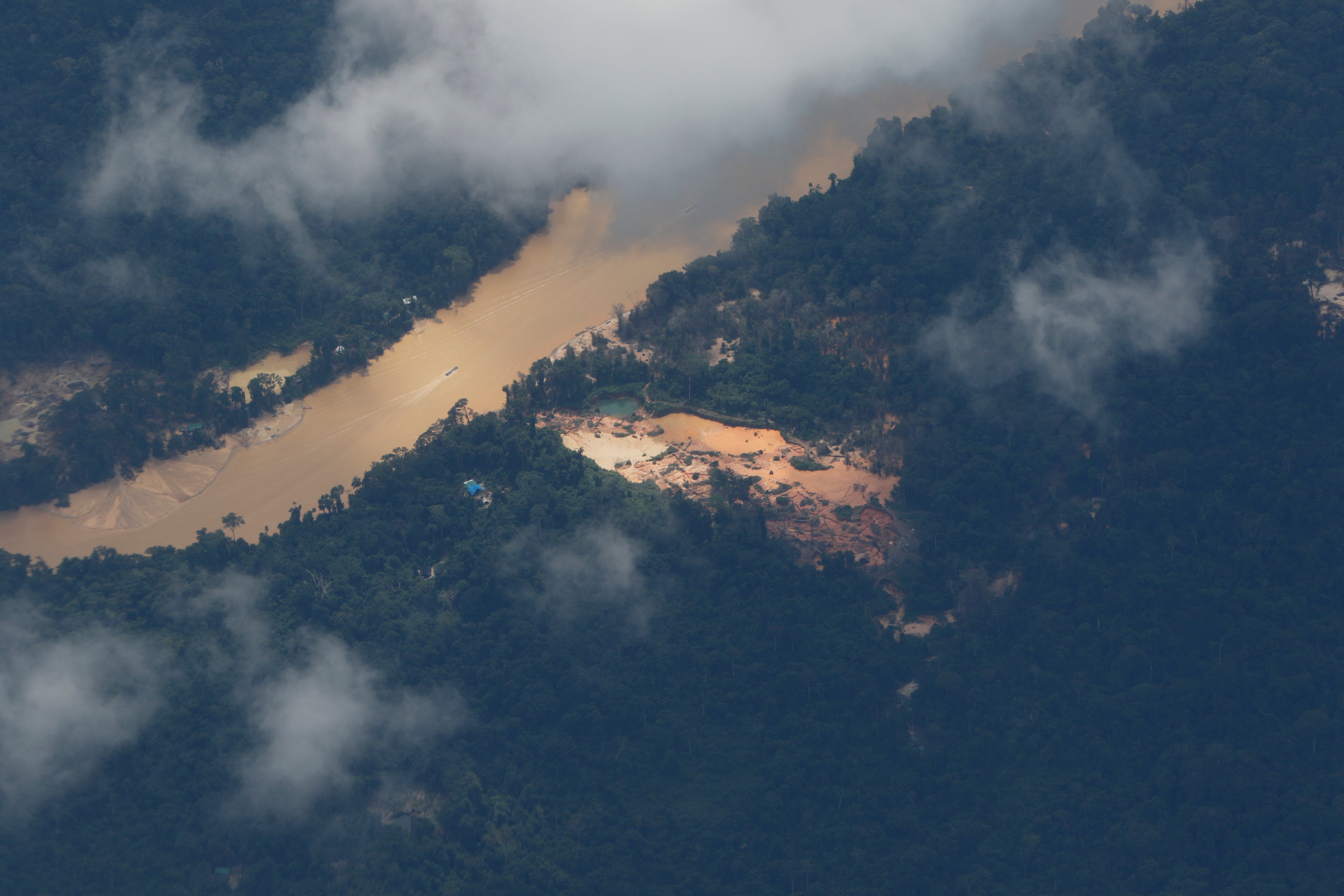 STF dá 2 anos para Congresso regulamentar mineração em terra indígena